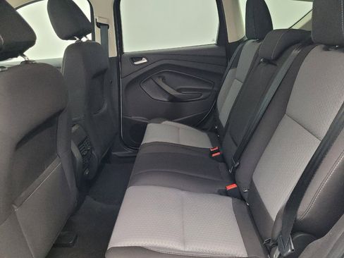 Used 2017 Ford Escape SE image 18