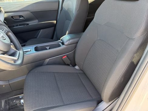 Used 2025 Nissan Kicks S image 17