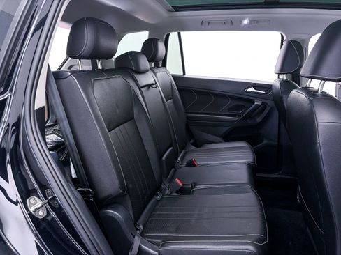 Used 2022 Volkswagen Tiguan SE FWD image 34