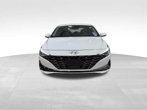 Used 2023 Hyundai Elantra Limited image 10