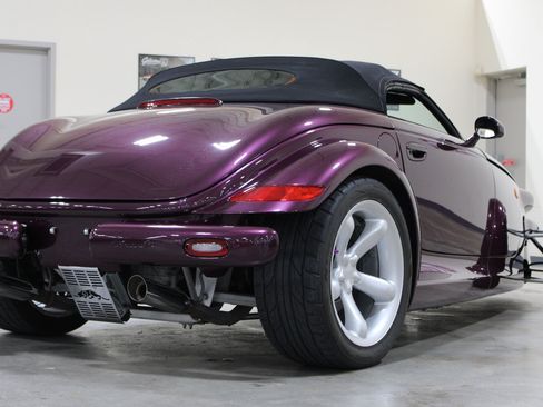 Used 1999 Plymouth Prowler RWD image 25