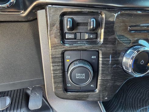 Used 2023 Ford F150 Platinum AWD/4WD image 21