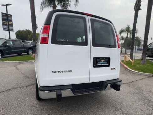 Used 2024 GMC Savana 2500 w/ Driver Convenience Package image 7