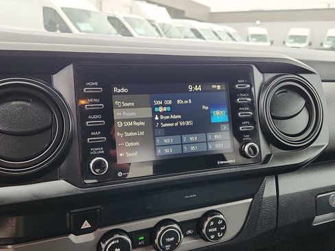 Used 2022 Toyota Tacoma SR image 9