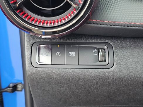 New 2025 Chevrolet Equinox RS w/ Convenience Package III image 32