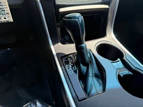 Used 2015 Toyota Camry LE FWD image 14