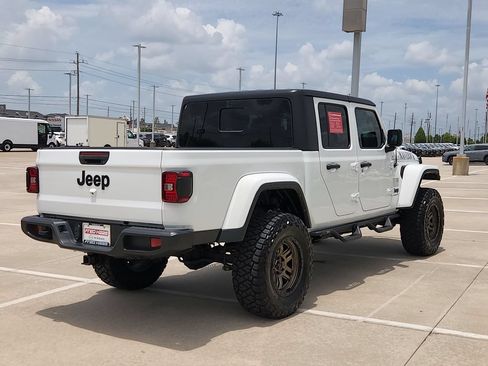 Used 2022 Jeep Gladiator Sport AWD/4WD image 5