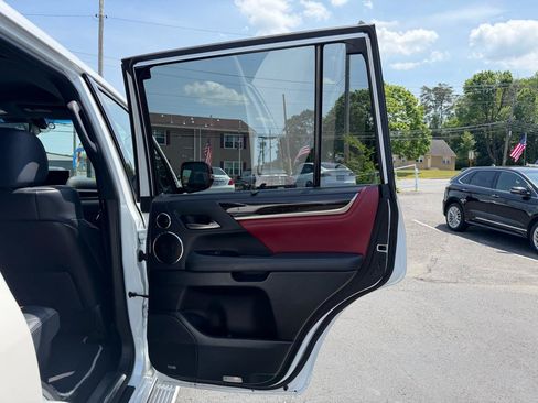 Used 2021 Lexus LX 570 4WD w/ Inspiration Series #2 image 25