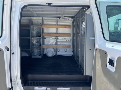 Used 2014 Ford E-250 and Econoline 250 w/ Power Group RWD image 17