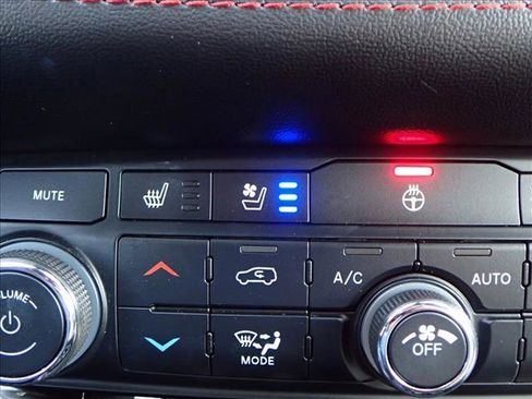 Used 2023 Dodge Durango GT image 22