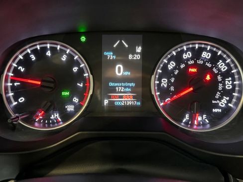 Used 2020 Toyota RAV4 XLE AWD/4WD image 28