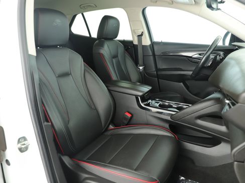 Used 2022 Buick Envision Essence w/ Technology Package II image 19