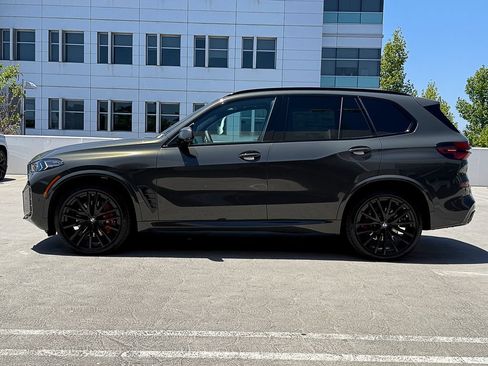 New 2026 BMW X5 xDrive40i w/ M Sport Package AWD/4WD image 3