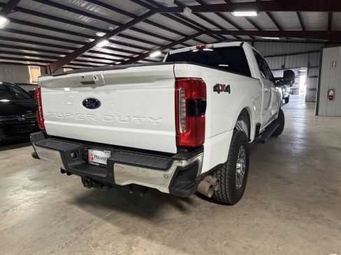 Used 2024 Ford F250 Lariat image 6