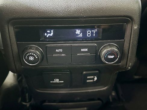 Used 2017 GMC Acadia SLT image 24