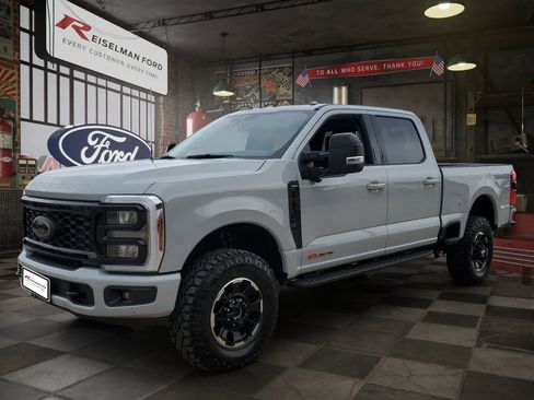 New 2026 Ford F350 Lariat w/ Tremor Off-Road Package AWD/4WD image 1