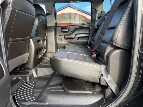 Used 2019 GMC Sierra 3500 Denali w/ Duramax Plus Package image 15