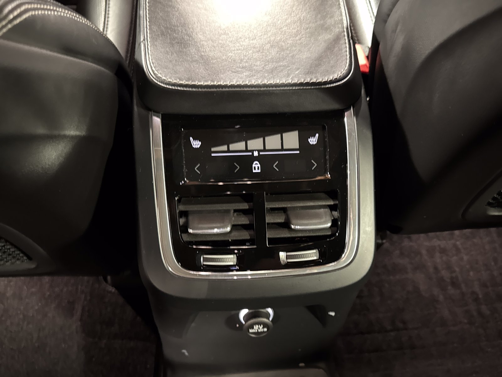 Used 2019 Volvo XC90 T8 Inscription w/ Advanced Package AWD/4WD image 26