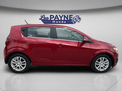 Used 2015 Chevrolet Sonic LT w/ Fun and Sun Package image 7
