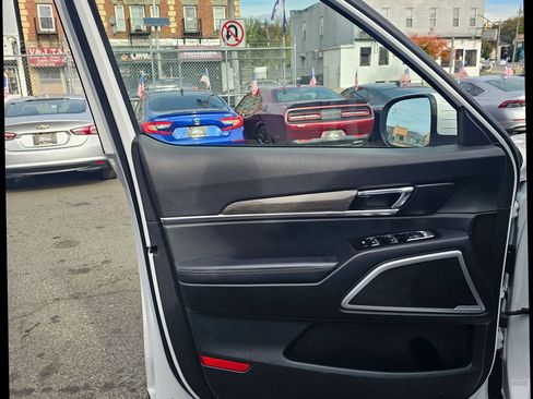 Used 2020 Kia Telluride EX w/ EX Premium Package image 13