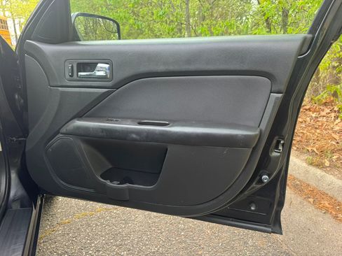 Used 2012 Ford Fusion SE FWD image 11
