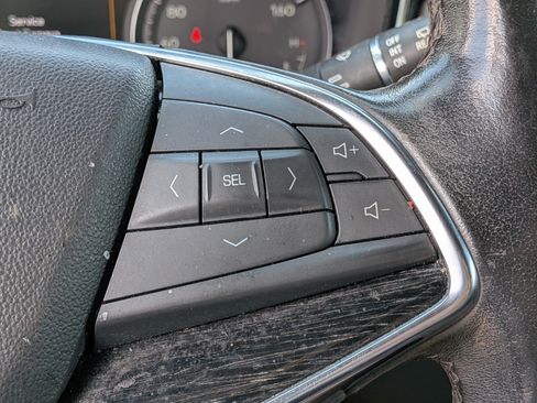 Used 2022 Cadillac XT5 Premium Luxury w/ Technology Package FWD image 26