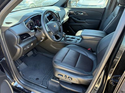 Used 2024 Chevrolet Traverse High Country AWD/4WD image 12