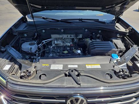 Used 2025 Volkswagen Atlas Cross Sport SE AWD/4WD image 35