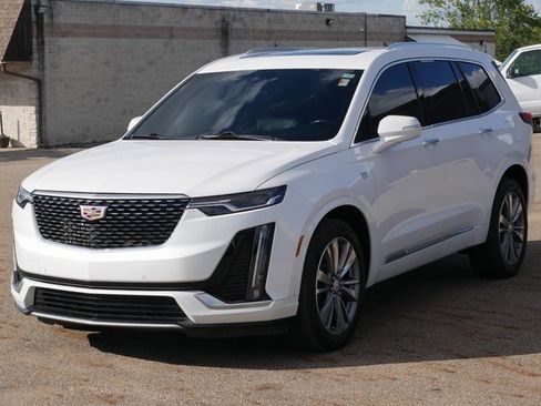 Used 2020 Cadillac XT6 Premium Luxury image 7