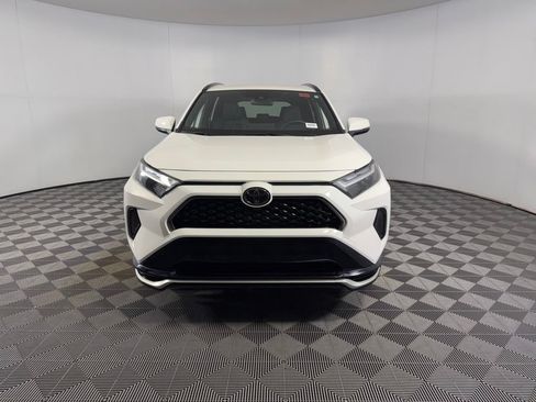 Used 2025 Toyota RAV4 SE AWD/4WD image 5