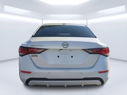 Used 2025 Nissan Sentra SV FWD image 4