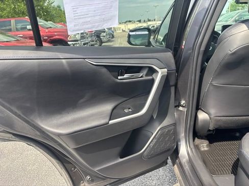 Used 2023 Toyota RAV4 XSE AWD/4WD image 16