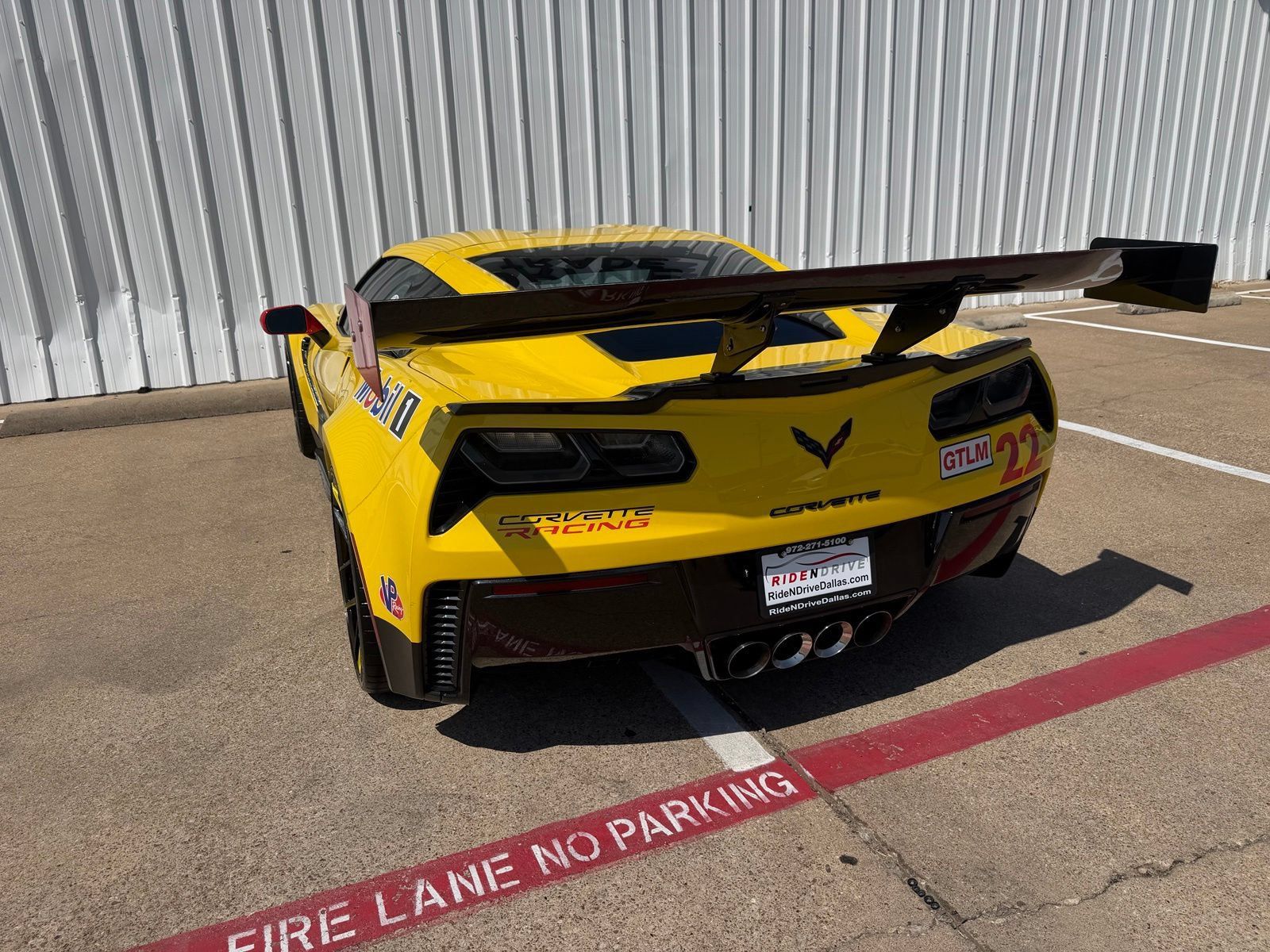 Used 2016 Chevrolet Corvette Z06 w/ 2LZ Preferred Equipment Group RWD image 5