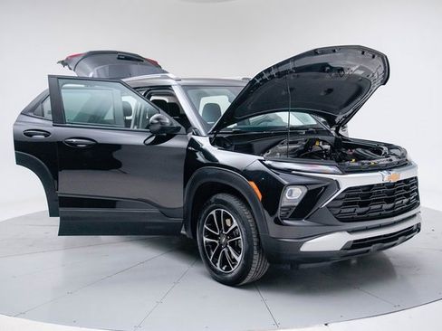 Used 2024 Chevrolet TrailBlazer LT w/ Convenience Package image 19