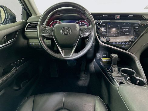 Used 2020 Toyota Camry XSE FWD image 23
