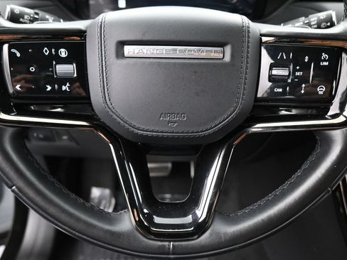 Used 2025 Land Rover Range Rover Velar Dynamic SE AWD/4WD image 32
