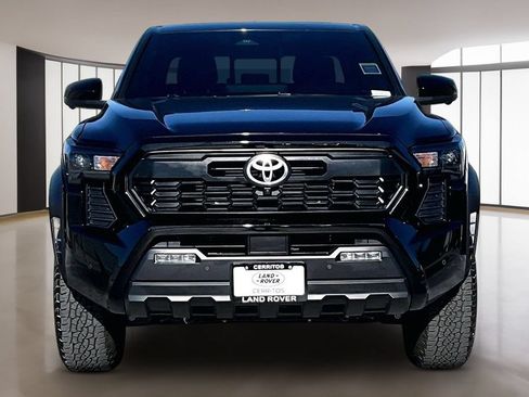 Used 2024 Toyota Tacoma TRD Off-Road w/ TRD Off Road Premium Package AWD/4WD image 2