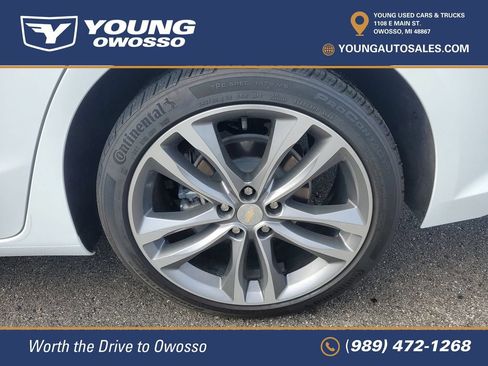 Used 2023 Chevrolet Malibu LT w/ Driver Confidence Package FWD image 32