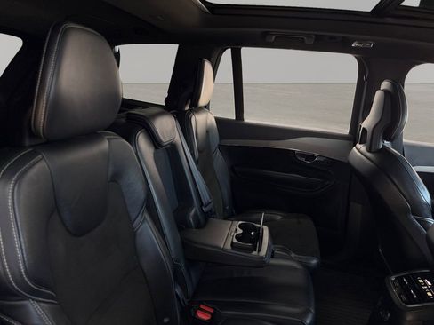 Used 2017 Volvo XC90 T8 R-Design AWD/4WD image 28
