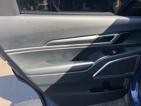 Certified 2024 Kia Telluride S w/ S Sunroof Package FWD image 19