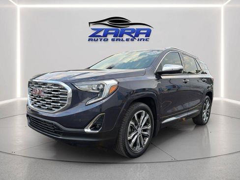 Used 2019 GMC Terrain Denali w/ Advanced Safety Package AWD/4WD image 3