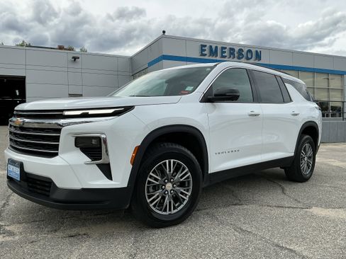 Certified 2024 Chevrolet Traverse LT AWD/4WD image 1