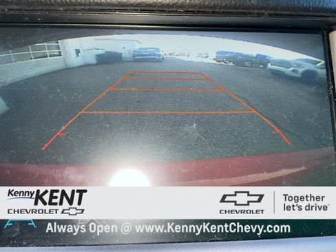 Used 2018 Chevrolet Cruze LS image 2