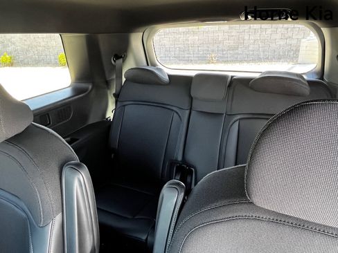 New 2027 Kia Telluride S image 21