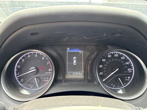 Used 2022 Toyota Camry SE FWD image 14