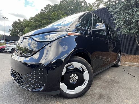 Used 2025 Volkswagen ID. Buzz Pro S image 2