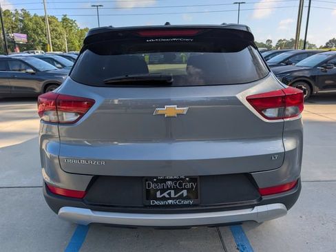 Used 2022 Chevrolet TrailBlazer LT FWD image 4