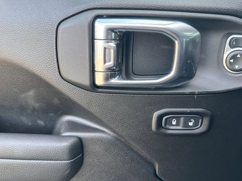 New 2026 Jeep Gladiator Sport image 10