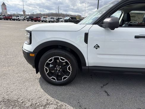 New 2026 Ford Bronco Sport Outer Banks w/ Outer Banks Tech Package+ AWD/4WD image 11