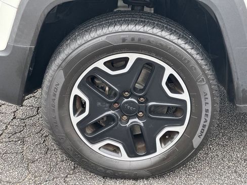 Used 2015 Jeep Renegade Trailhawk w/ Safety & Security Group I image 11